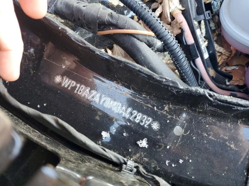 Porsche Cayenne 3.0L 6 ALL WHEEL DRIVE, снимка 13 - Автомобили и джипове - 53680916