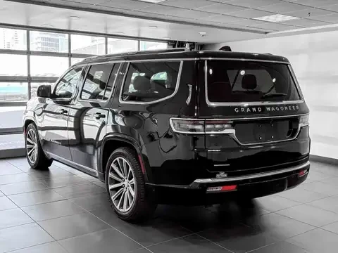 Jeep Grand Wagoneer 6.4 V8 * AWD * CARFAX * , снимка 5 - Автомобили и джипове - 54894595