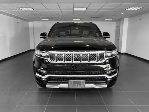 Jeep Grand Wagoneer 6.4 V8 * AWD * CARFAX * , снимка 8 - Автомобили и джипове - 54894595