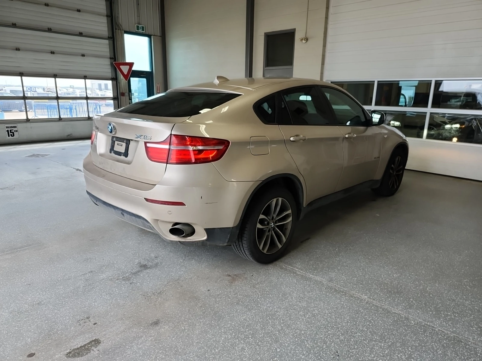 BMW X6 * XDRIVE35I * CARFAX * БЕЗ ПЪРВОНАЧАЛНА ВНОСКА - изображение 3