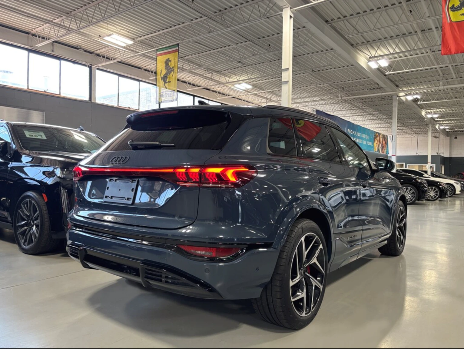 Audi Q6  2025 Audi SQ6 e-tron Technik - изображение 3