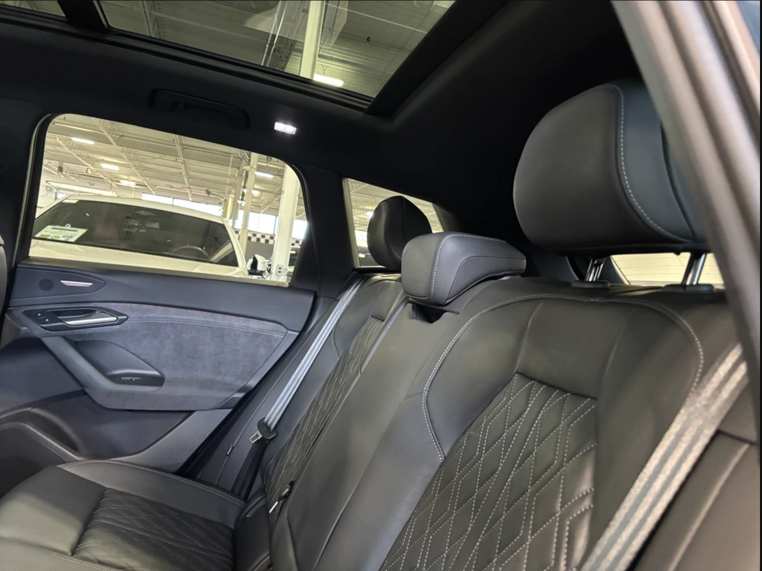 Audi Q6  2025 Audi SQ6 e-tron Technik | Mobile.bg   17