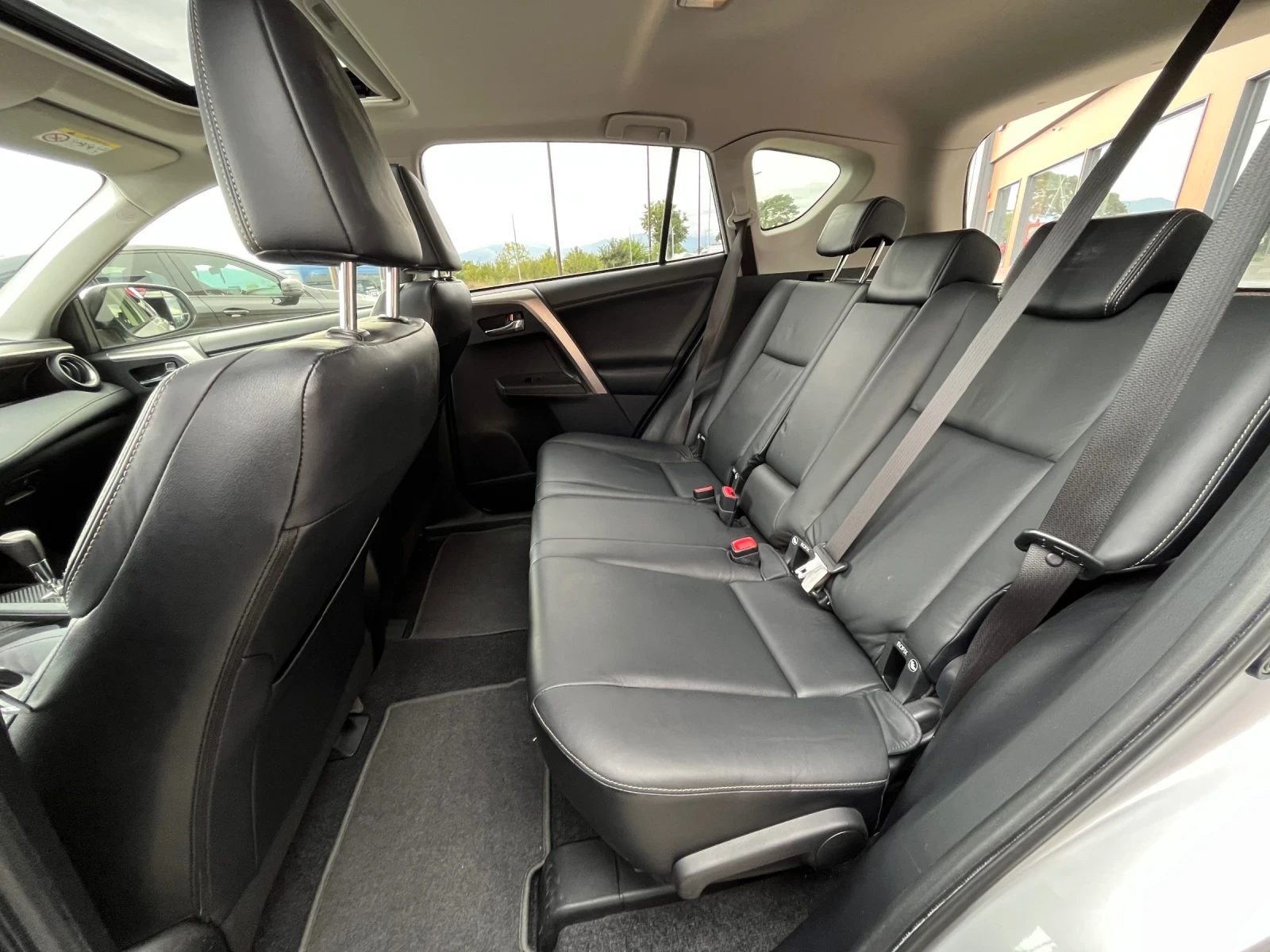 Toyota Rav4 2.0I-151к.с.;АВТОМАТ;4X4;NAVI;КАМЕРА;Keyless;ЛЮК - изображение 10