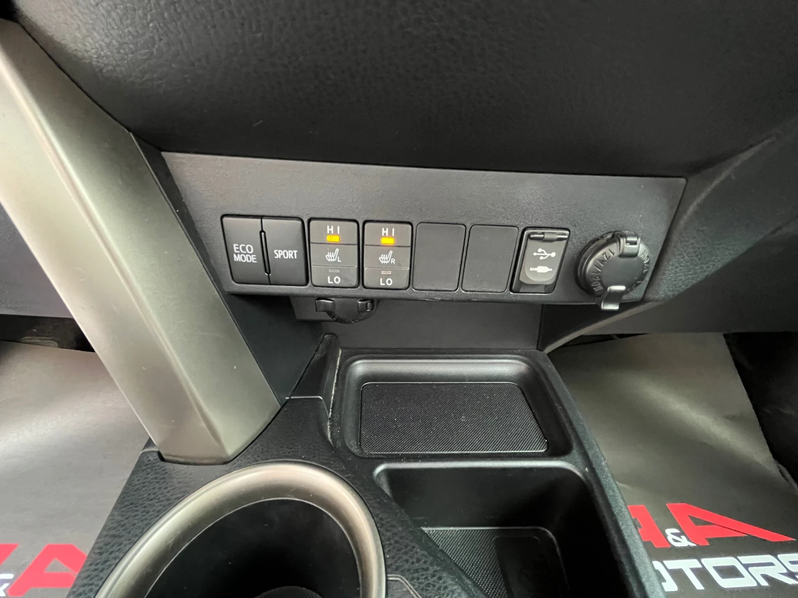 Toyota Rav4 2.0I-151к.с.;АВТОМАТ;4X4;NAVI;КАМЕРА;Keyless;ЛЮК - изображение 9
