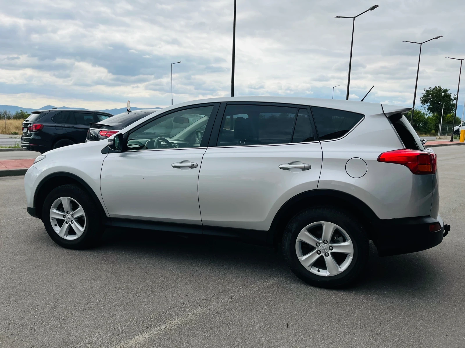 Toyota Rav4 2.0I-151к.с.;АВТОМАТ;4X4;NAVI;КАМЕРА;Keyless;ЛЮК - изображение 2