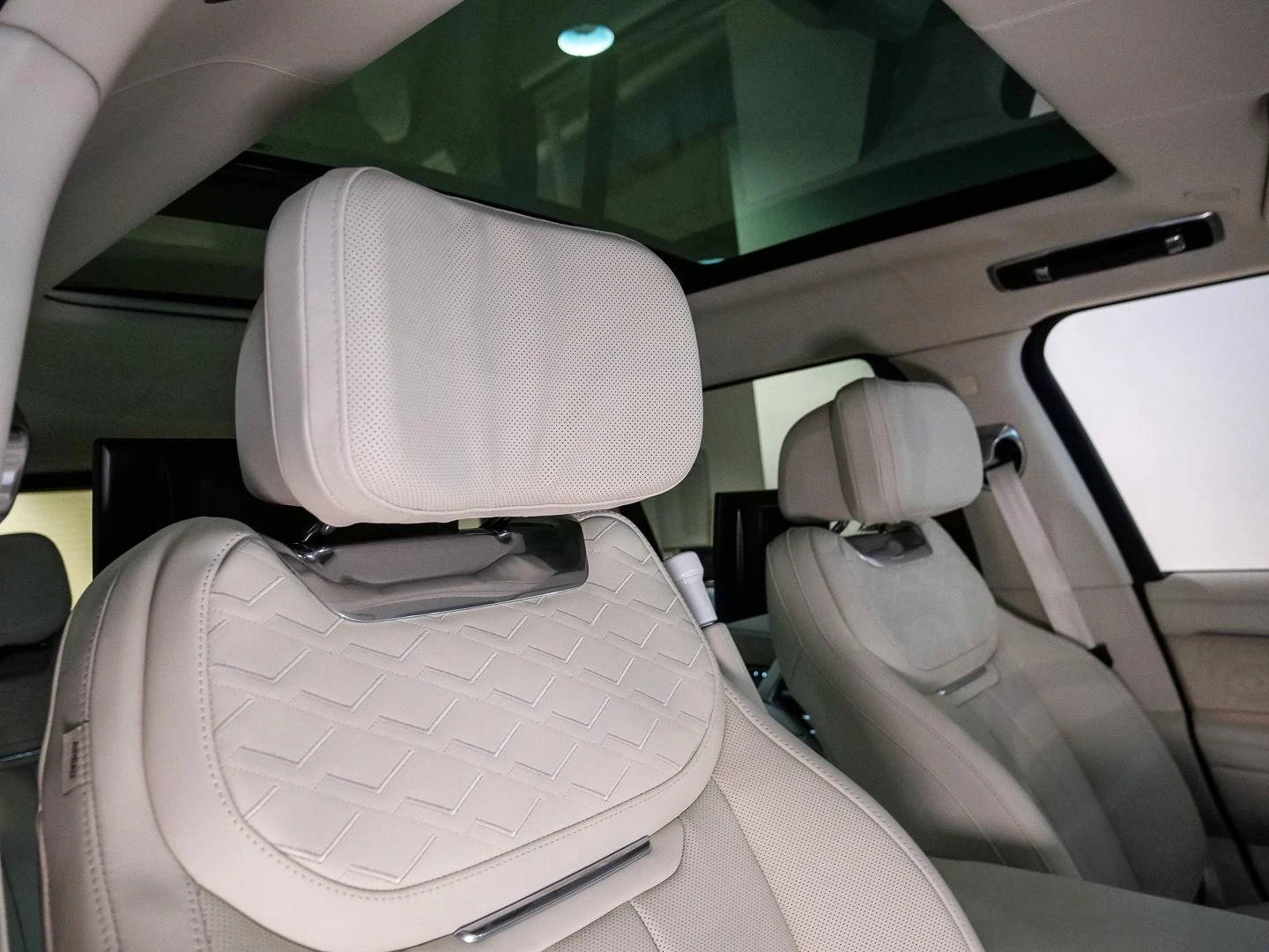 Land Rover Range rover P615 SV AUTOBIOGRAPHY/LONG/PANO/MERIDIAN/HEADUP/TV | Mobile.bg   14