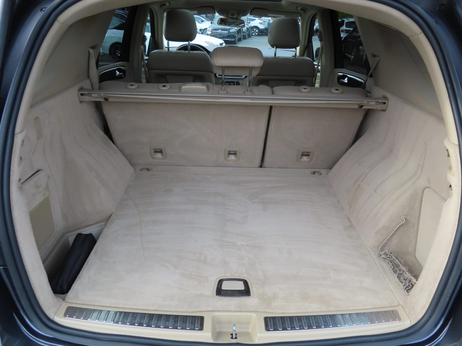 Mercedes-Benz ML 400 4MATIC| SUNROOF| H&K SOUND| BLIND SPOT| 360CAM|  | Mobile.bg   16
