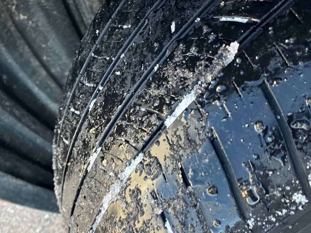 Mitsubishi Outlander S AWC  CARFAX | Mobile.bg � ����������� 16