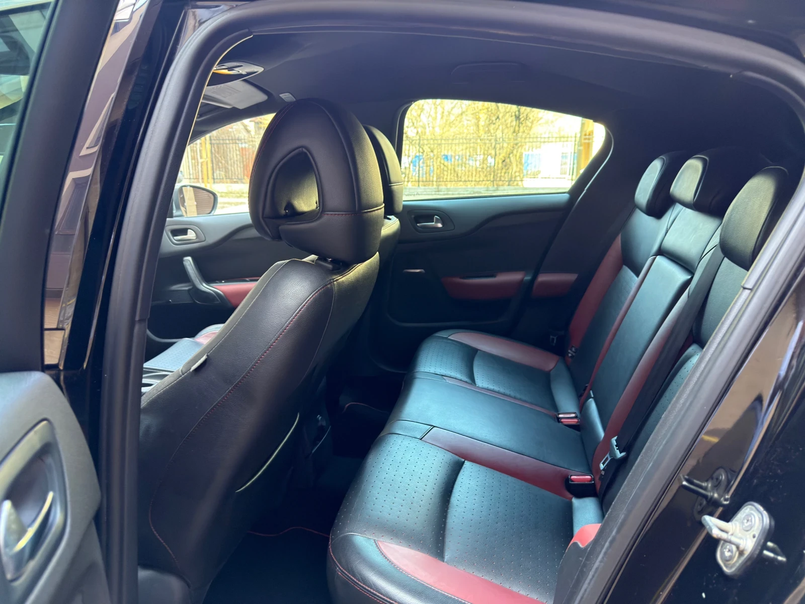 Citroen DS 4 Crossback Бензин , снимка 10 - Автомобили и джипове - 53748660