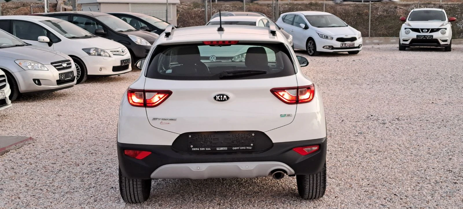 Kia Stonic 1.4 i 100kc GPL Нова, Нави, камера, EURO 6, снимка 6 - Автомобили и джипове - 53816897