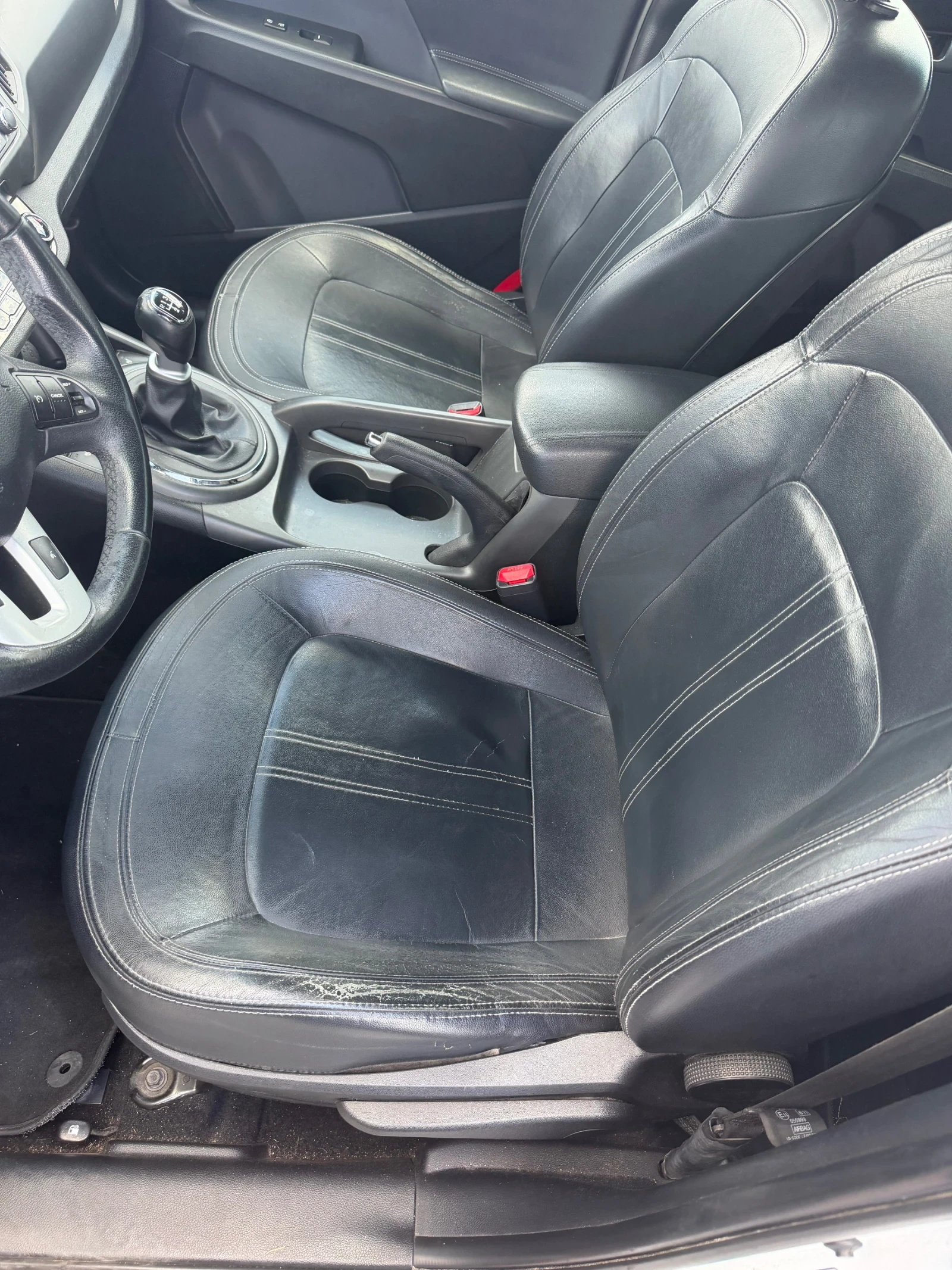 Kia Sportage, снимка 10 - Автомобили и джипове - 55223612