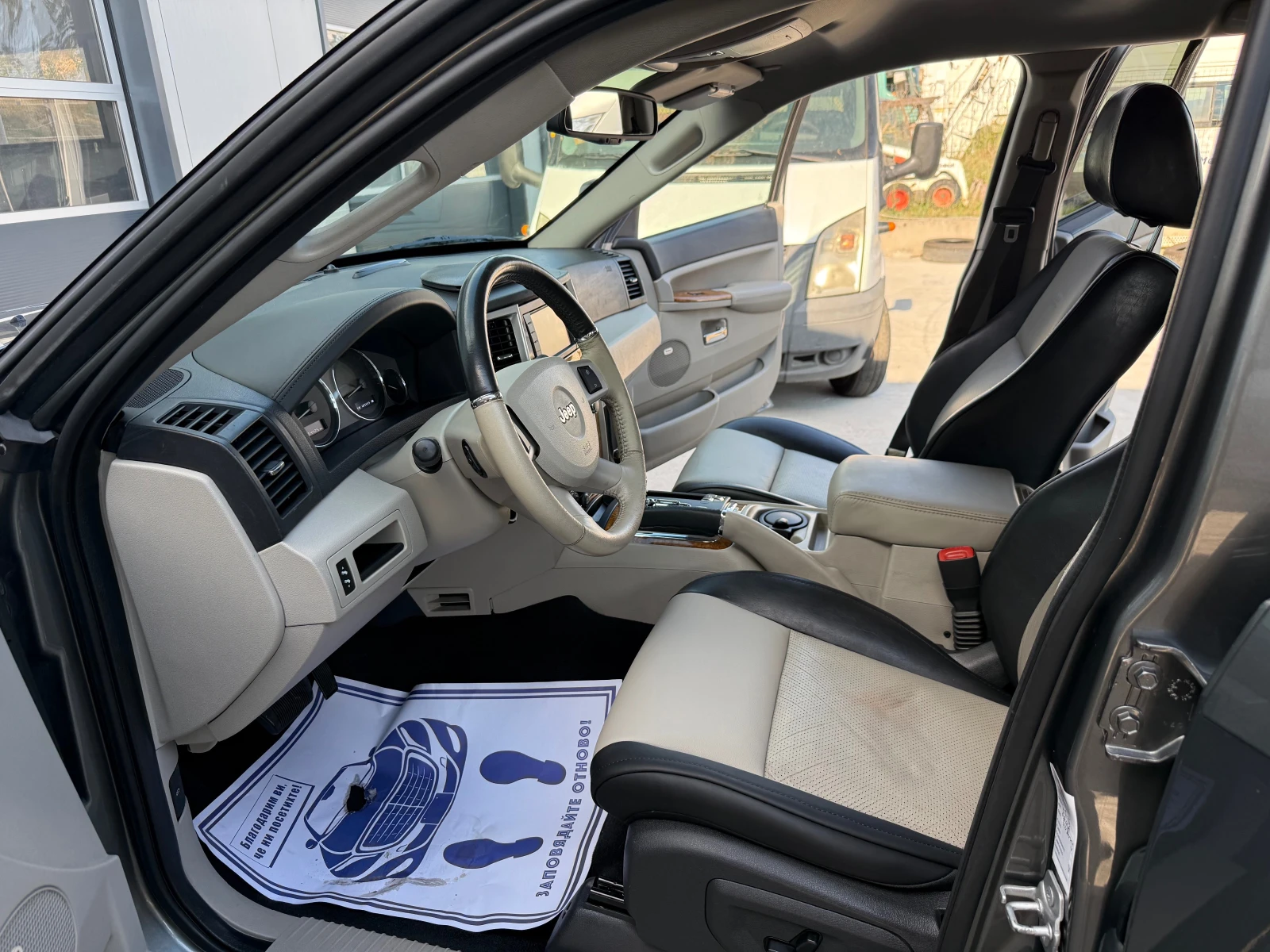 Jeep Grand cherokee 3.0CRD/FACELIFT, снимка 9 - Автомобили и джипове - 55589233