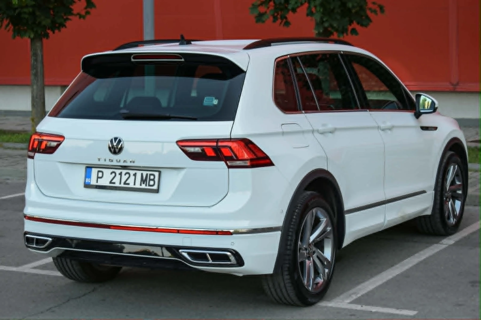 VW Tiguan, снимка 9 - Автомобили и джипове - 55875031