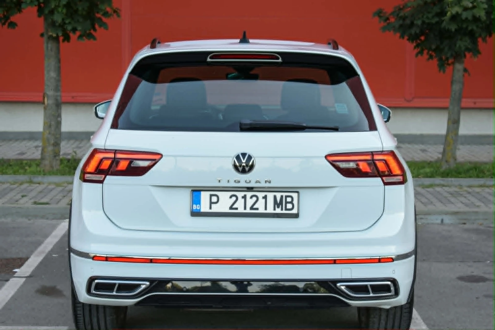 VW Tiguan, снимка 15 - Автомобили и джипове - 55875031