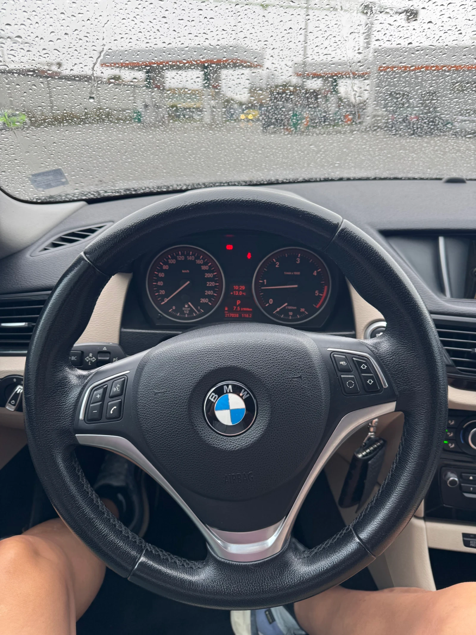 BMW X1, снимка 6 - Автомобили и джипове - 56460544