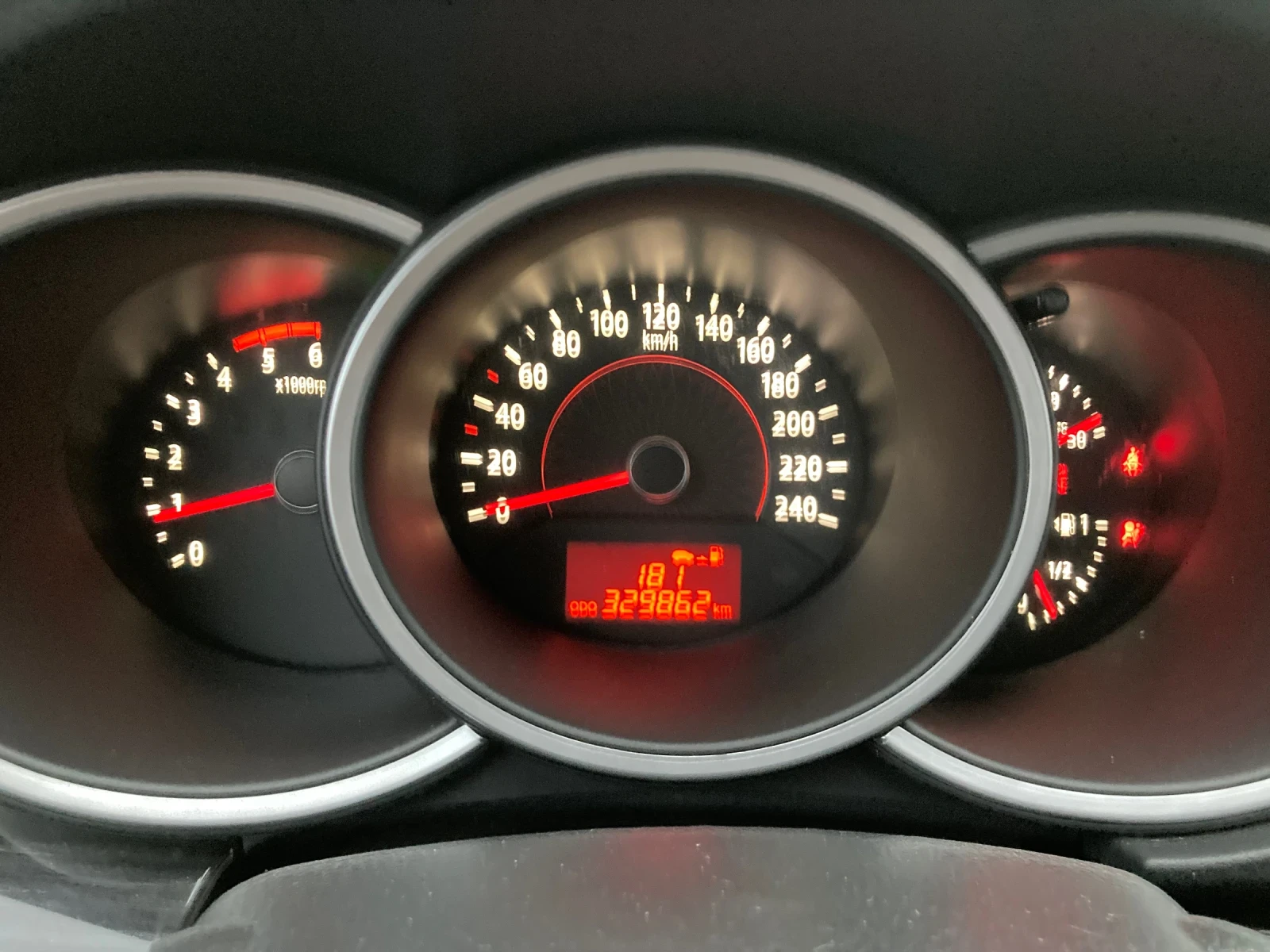 Kia Sorento 2.2 D 197 ks EVRO-5 | Mobile.bg � ����������� 12