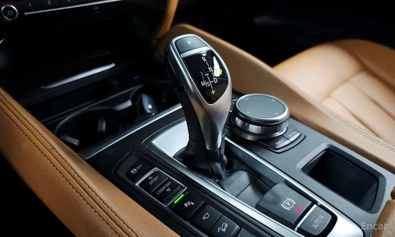BMW X6 * xDrive 30d * HEAD UP * H/K ����� * 360 *  | Mobile.bg � ����������� 9