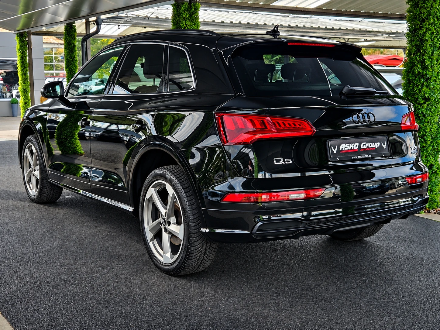 Audi Q5 S-LINE/50TDI/VIRTUAL/DISTR/CAMERA/ПОДГРЕВ/LIZING, снимка 7 - Автомобили и джипове - 56611352