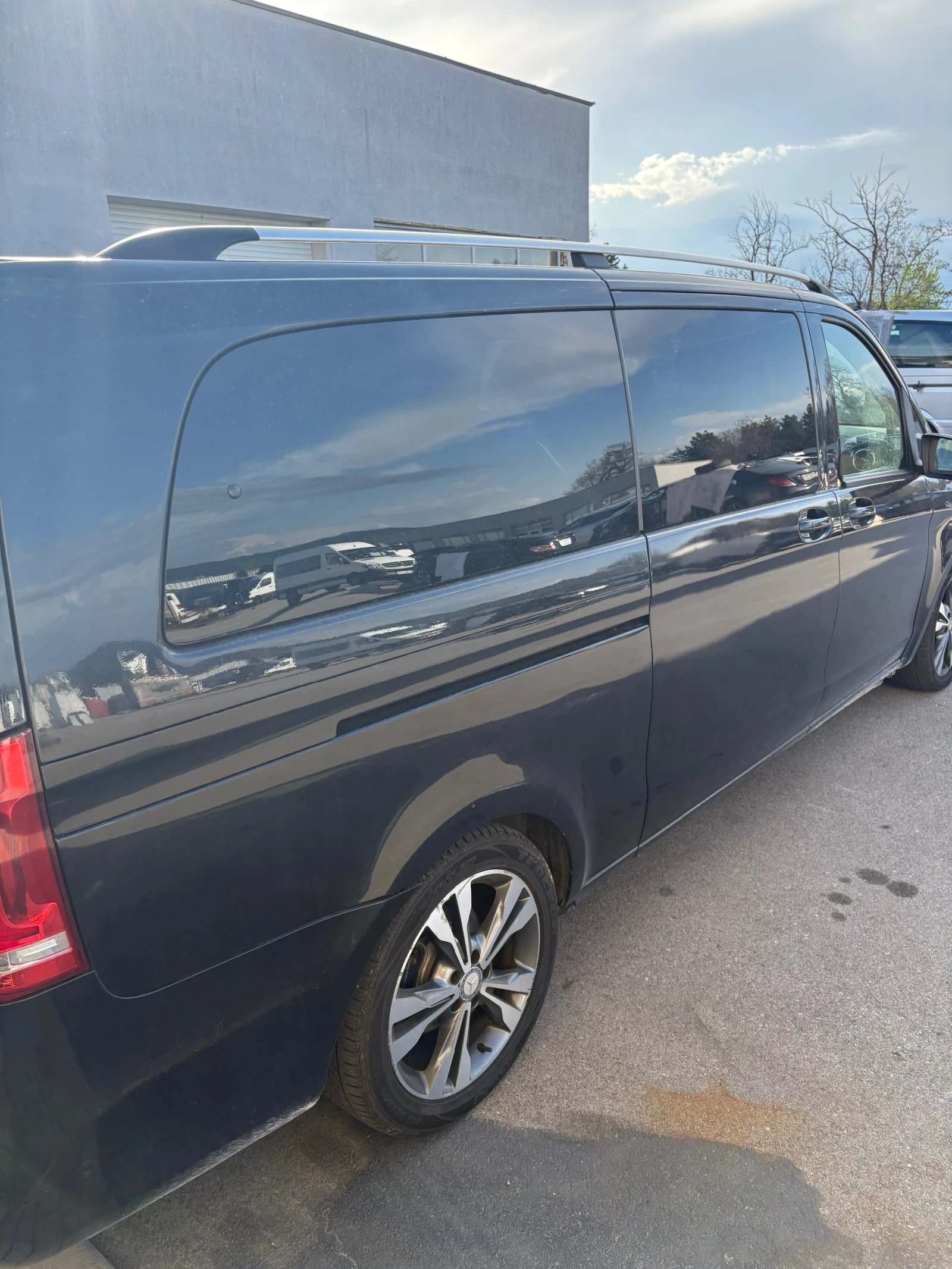 Mercedes-Benz V  - изображение 3