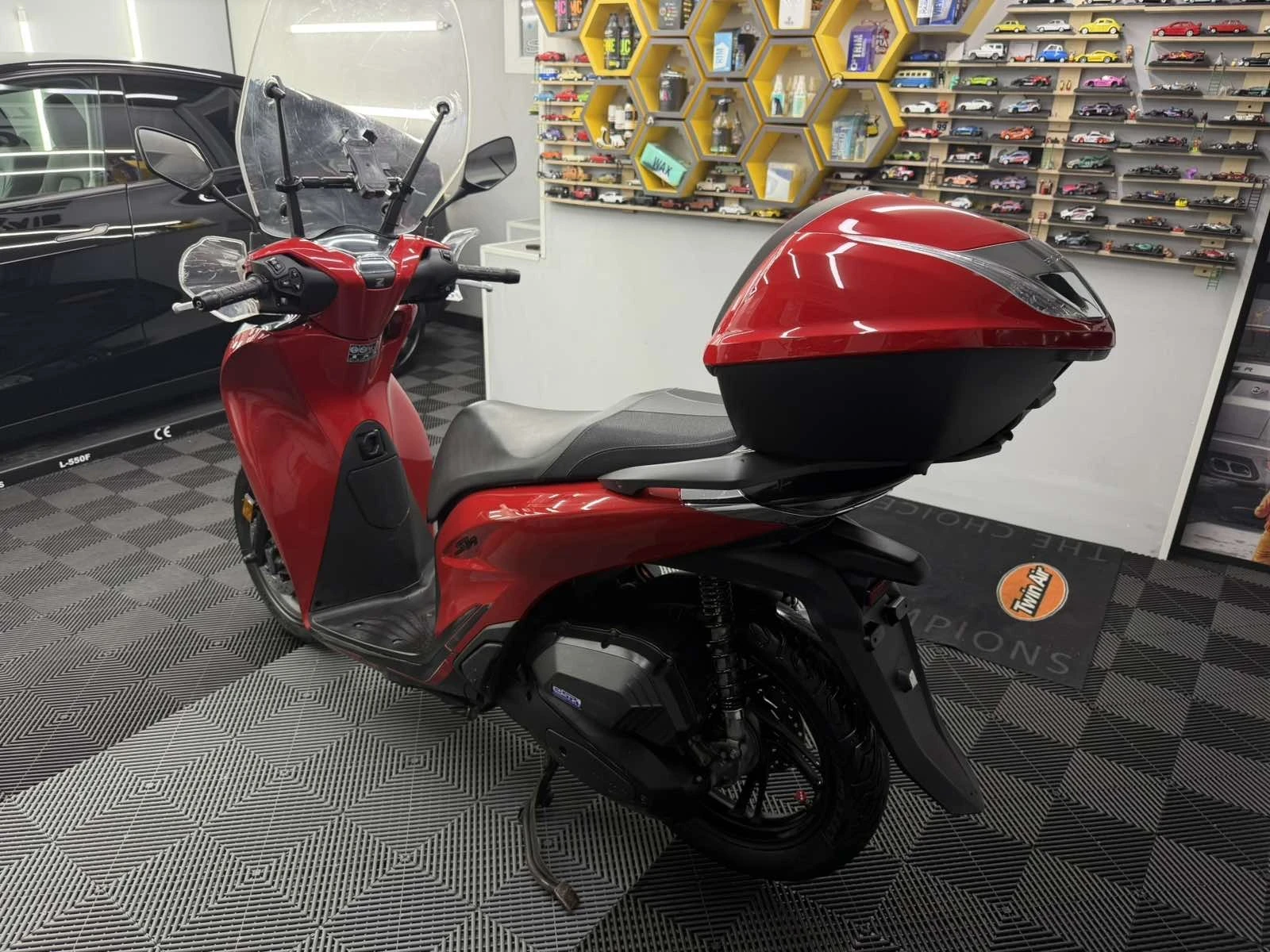 Honda Sh Sh125i, снимка 2 - Мотоциклети и мототехника - 55184139