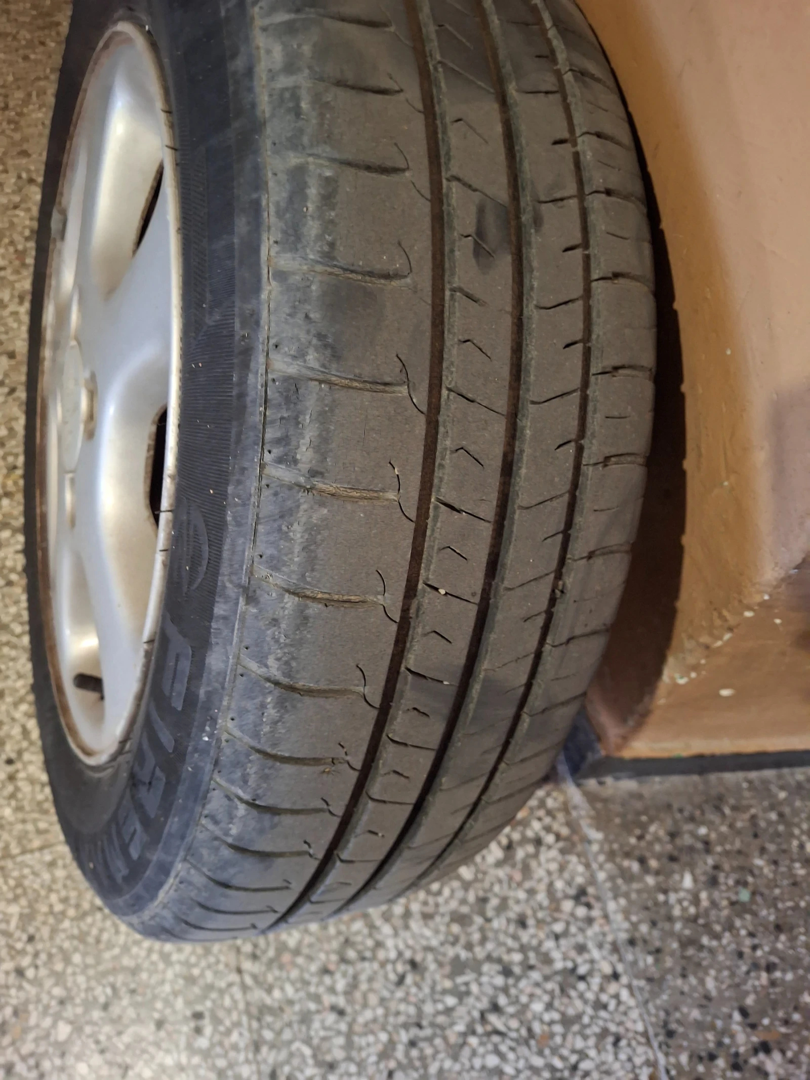    185/65R15  Peugeot 207 | Mobile.bg   2