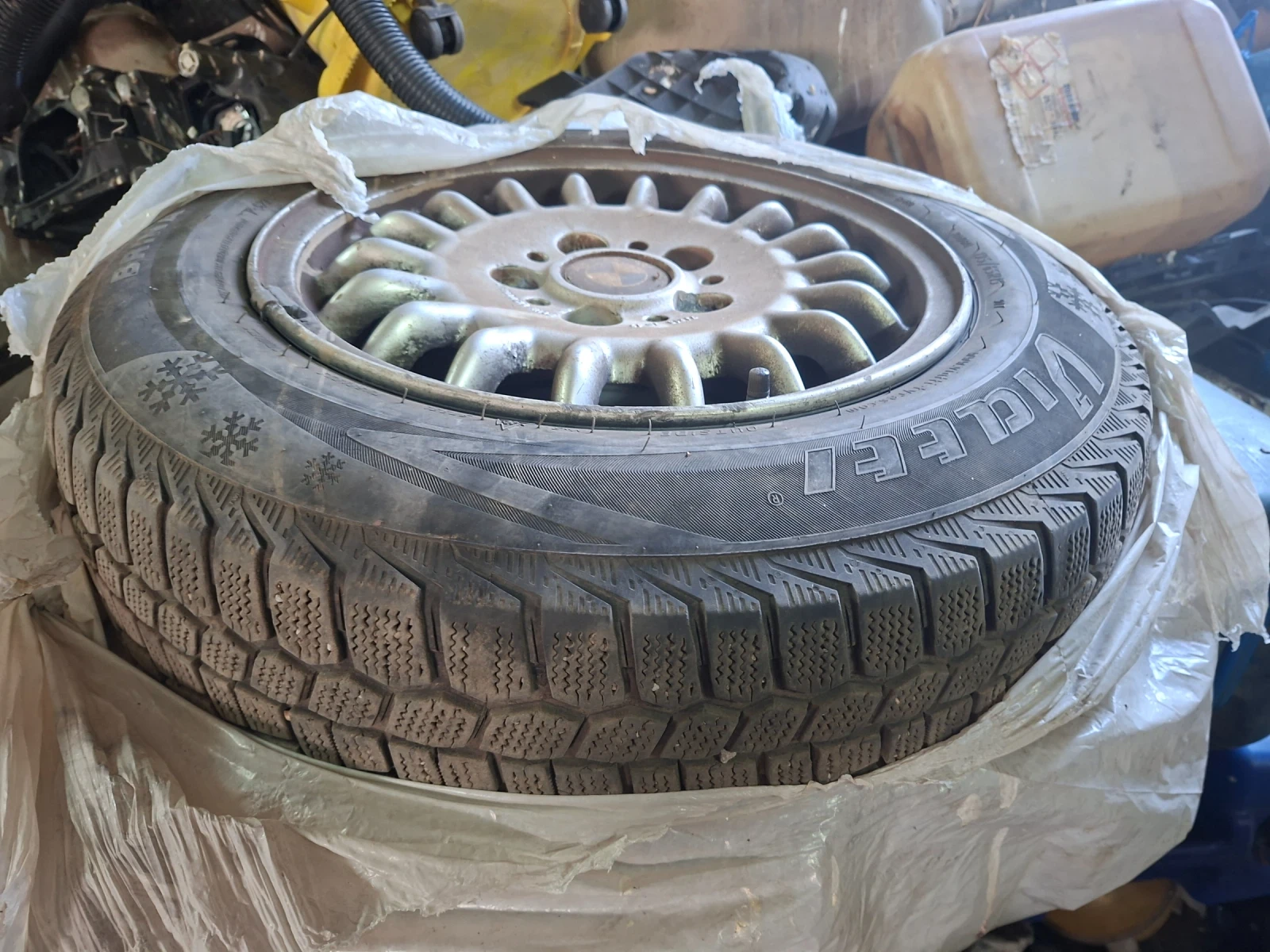 ���� � ������ 195/65R15 �� BMW 114 | Mobile.bg � ����������� 1