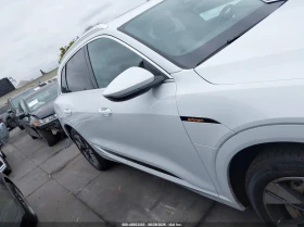 Audi E-Tron Premium Quattro, снимка 13