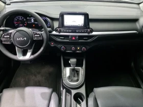 Kia K3, снимка 7