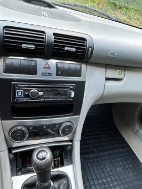Mercedes-Benz C 200, снимка 7