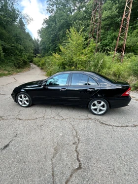 Mercedes-Benz C 200, снимка 2