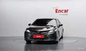Toyota Camry 2.5 XLE Hybrid, снимка 3