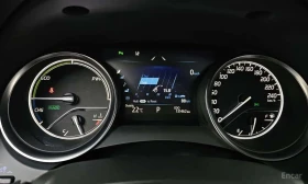 Toyota Camry 2.5 XLE Hybrid, снимка 8