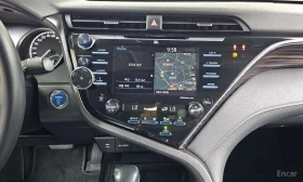 Toyota Camry 2.5 XLE Hybrid, снимка 13