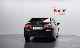 Toyota Camry 2.5 XLE Hybrid, снимка 4