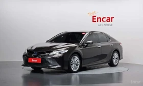 Toyota Camry 2.5 XLE Hybrid, снимка 1