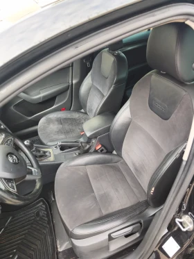 Skoda Octavia Scout  - 11000 € / 21514.13 лв. - 14318801 12