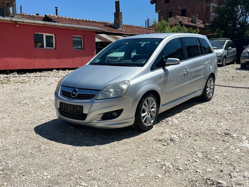 Opel Zafira 1.8 FACELIFT, снимка 1 - Автомобили и джипове - 45263902