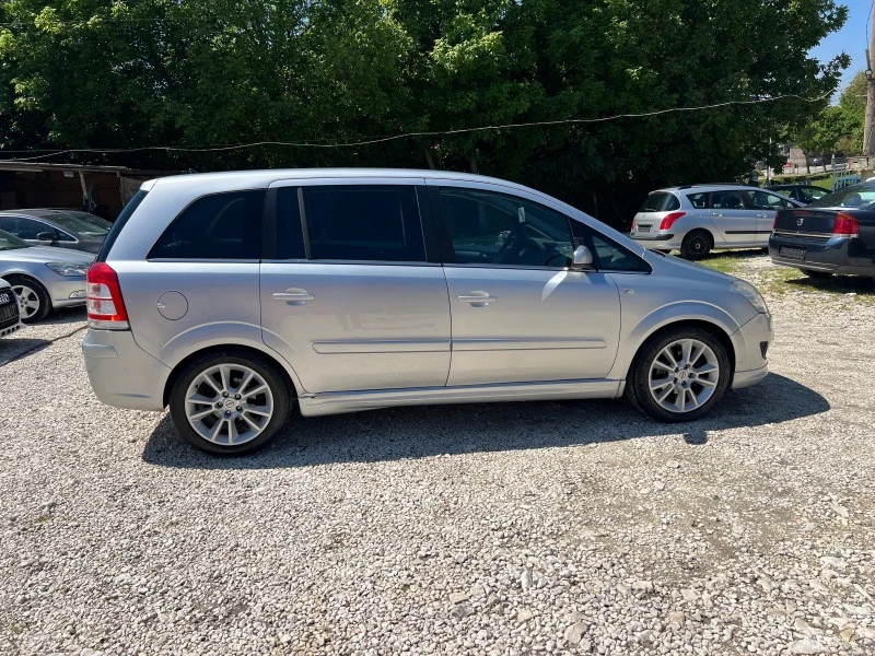 Opel Zafira 1.8 FACELIFT, снимка 6 - Автомобили и джипове - 45263902