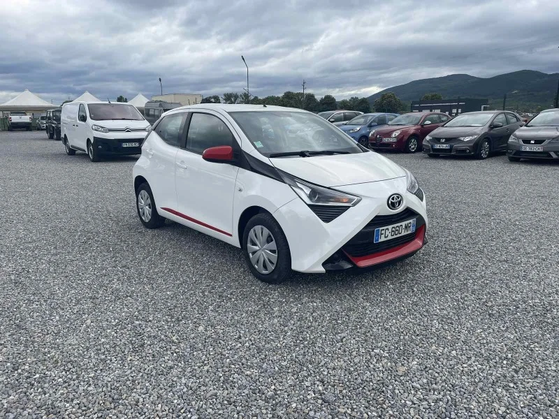 Toyota Aygo 1.0 Еuro 6 , Нов внос, снимка 2 - Автомобили и джипове - 46018202