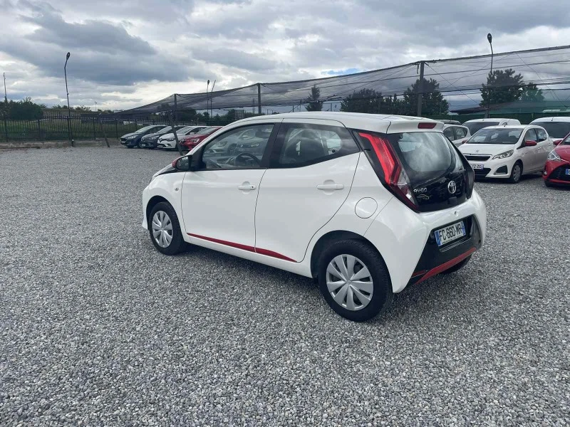 Toyota Aygo 1.0 Еuro 6 , Нов внос, снимка 4 - Автомобили и джипове - 46018202