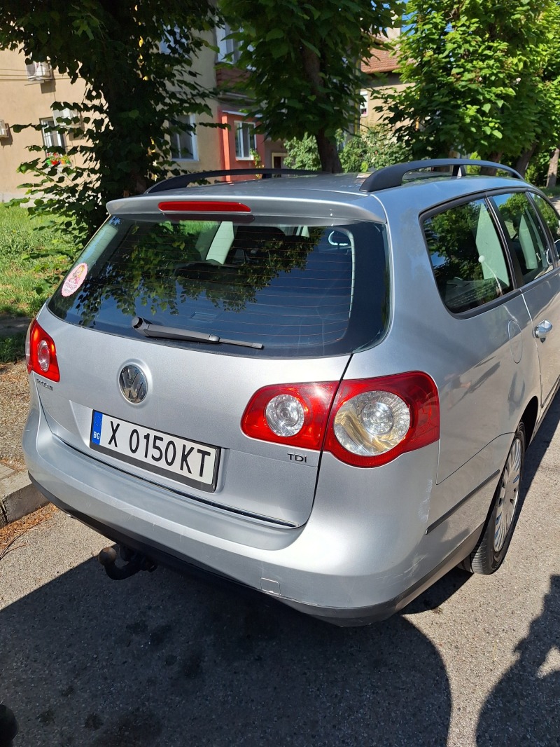 VW Passat, снимка 7 - Автомобили и джипове - 46123639
