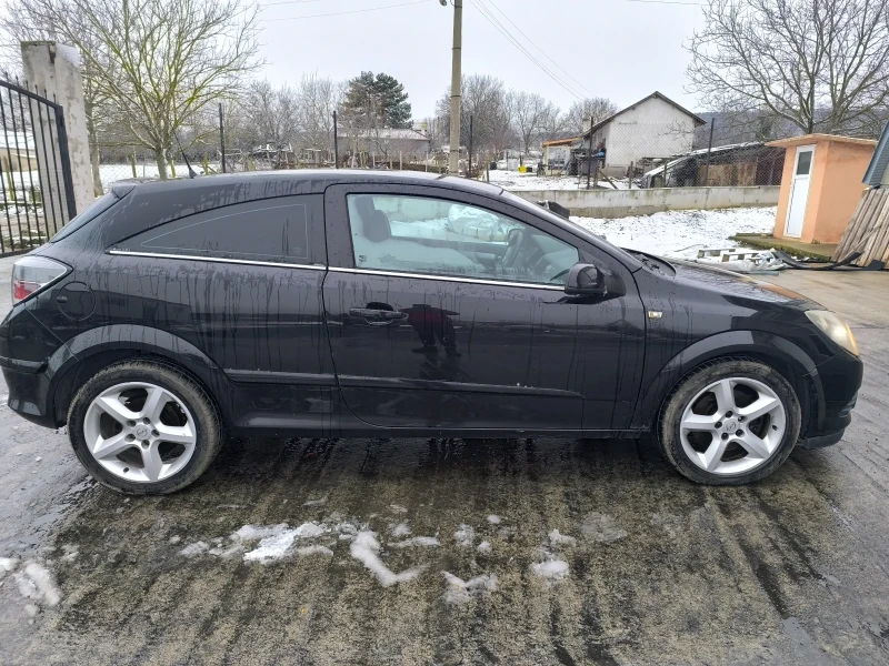 Opel Astra H GTC 1.9CDTI, снимка 12 - Автомобили и джипове - 48287432