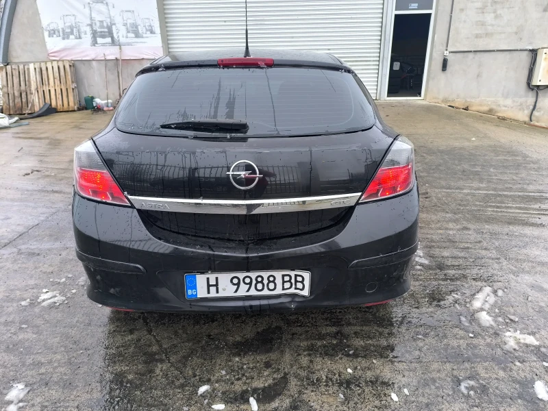 Opel Astra H GTC 1.9CDTI, снимка 11 - Автомобили и джипове - 48287432