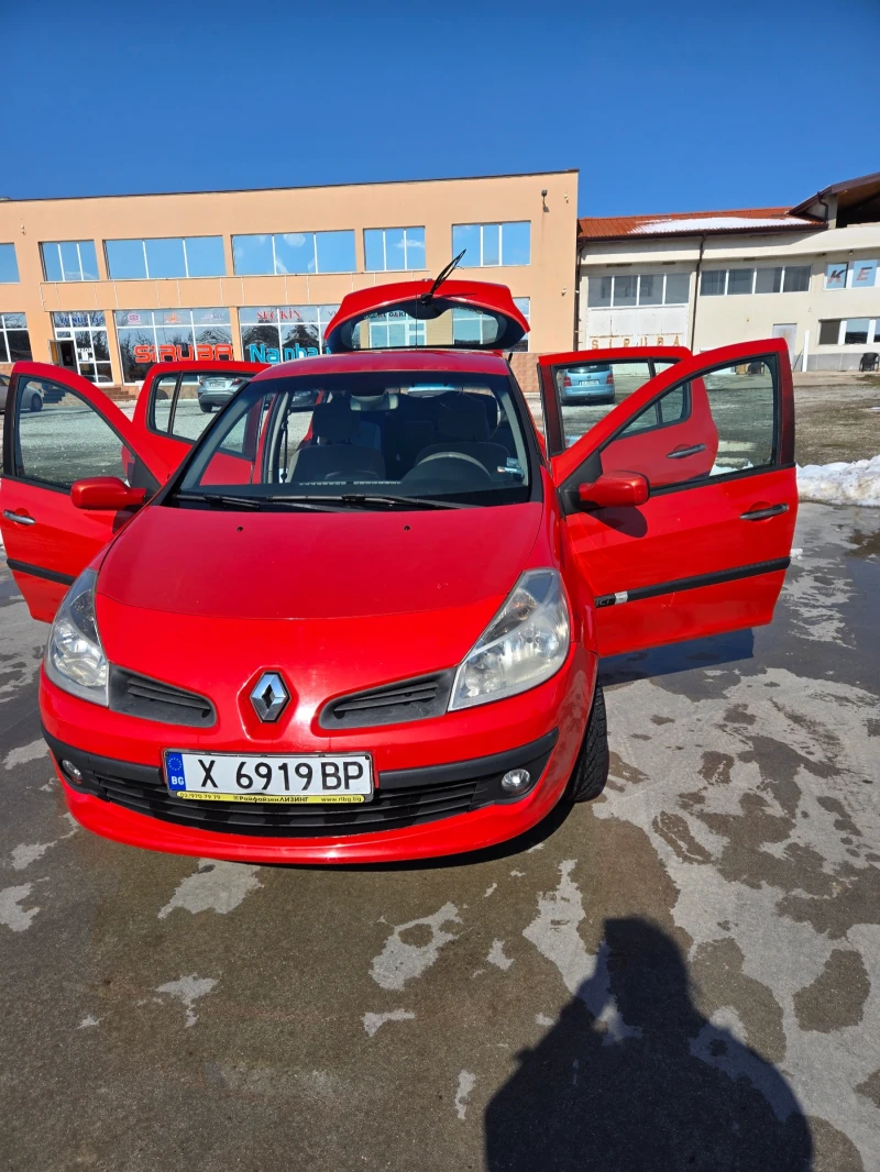 Renault Clio, снимка 5 - Автомобили и джипове - 49221246