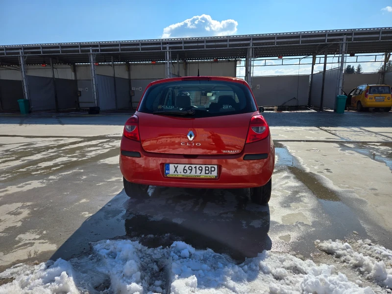 Renault Clio, снимка 4 - Автомобили и джипове - 49221246