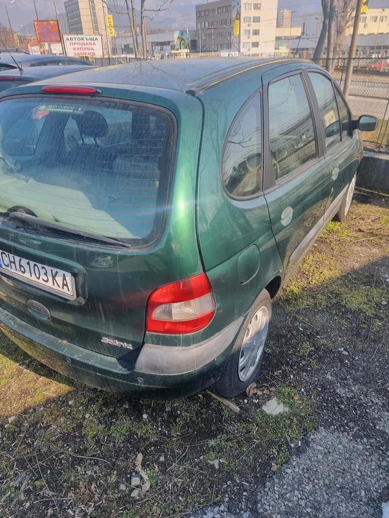 Renault Scenic, снимка 2 - Автомобили и джипове - 49295996