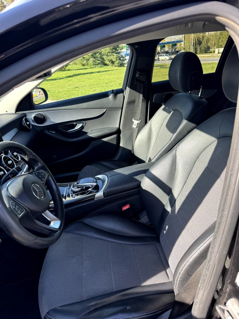 Mercedes-Benz C 220 4М 9G Tronic, снимка 5 - Автомобили и джипове - 52521822