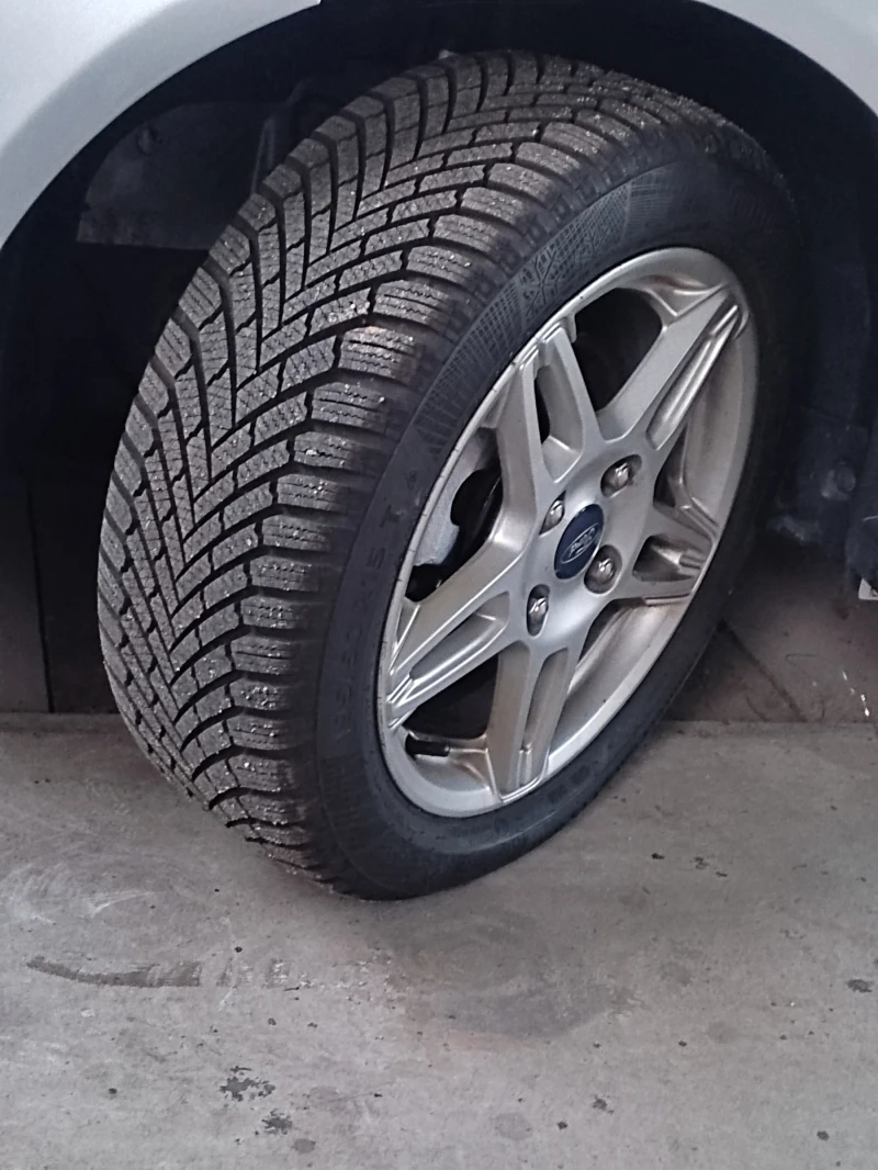 Ford Fiesta 1.5 автопилот 86000km, снимка 16 - Автомобили и джипове - 52930645