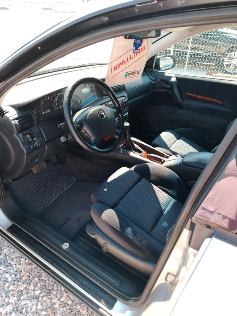Opel Omega 2.5i V6 170 k.s, снимка 8 - Автомобили и джипове - 51643760