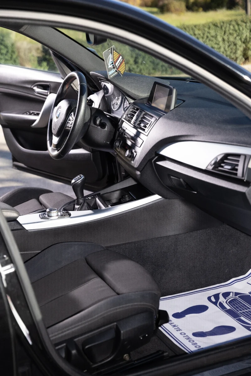 BMW 118 2.0D SPORTLINE, снимка 12 - Автомобили и джипове - 52110558